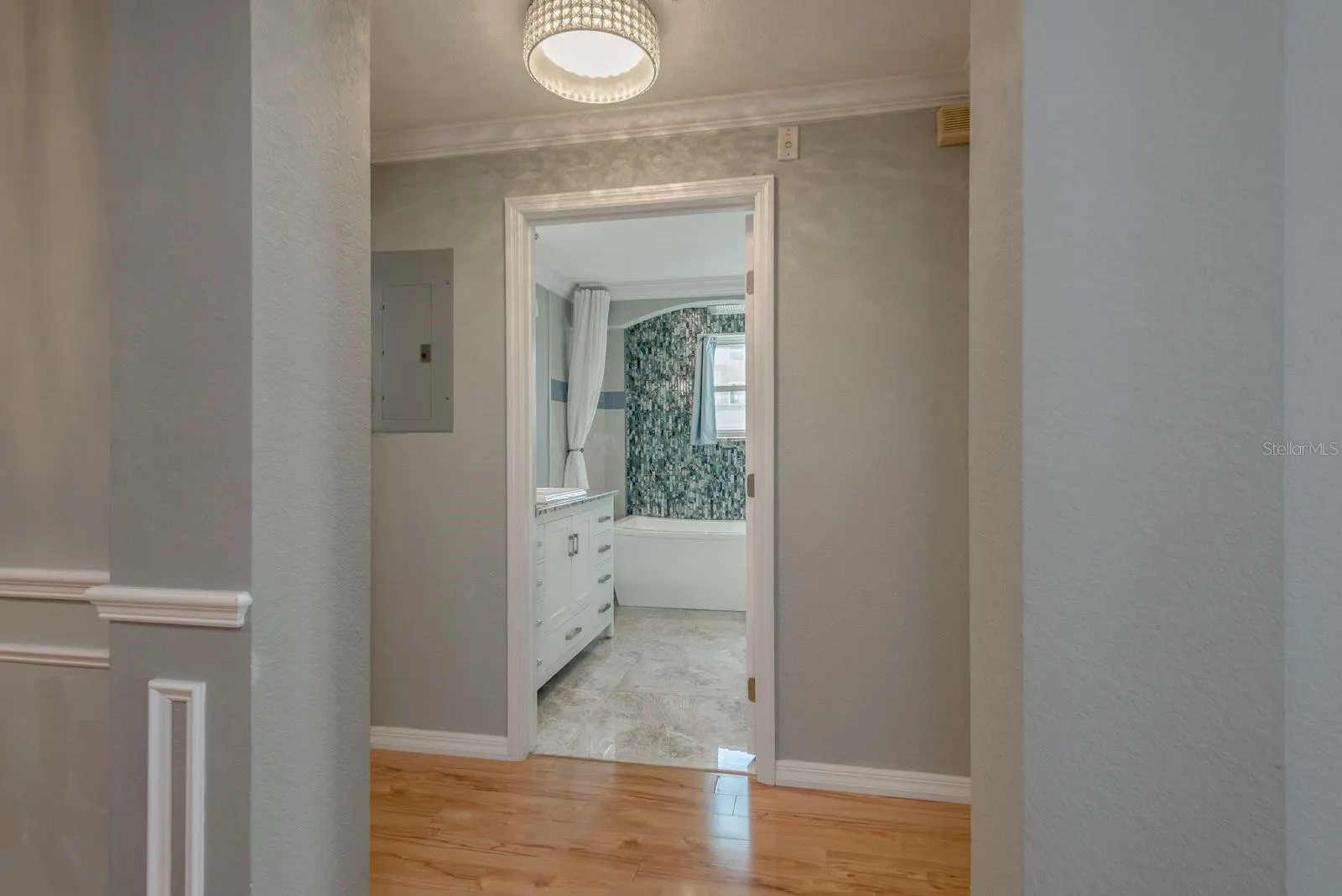 200 4TH AVE S #231, #231