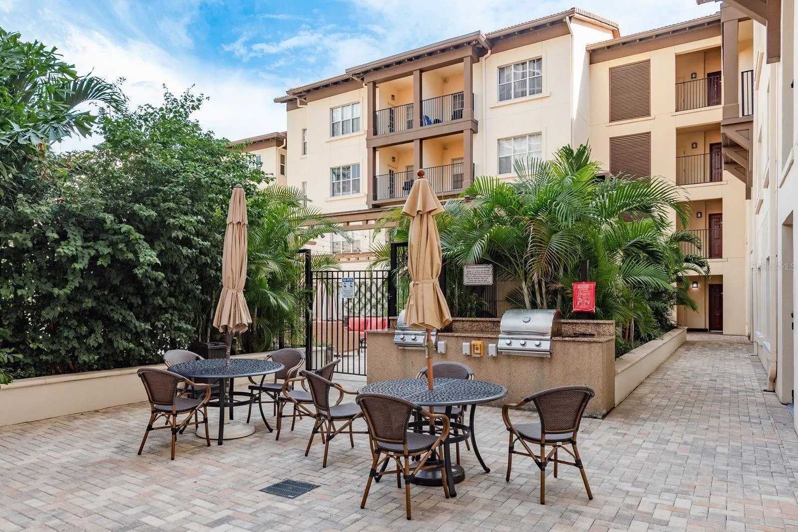 200 4TH AVE S #231, #231