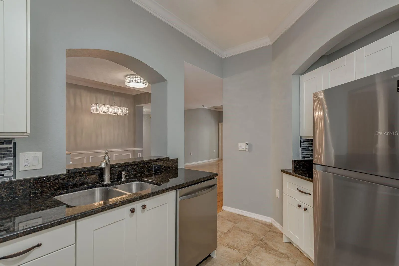 200 4TH AVE S #231, #231