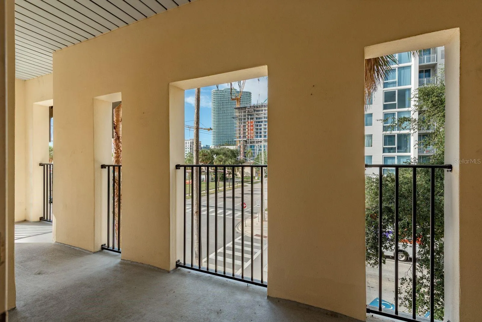 200 4TH AVE S #231, #231