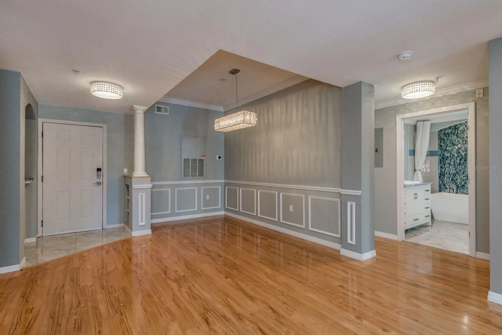 200 4TH AVE S #231, #231
