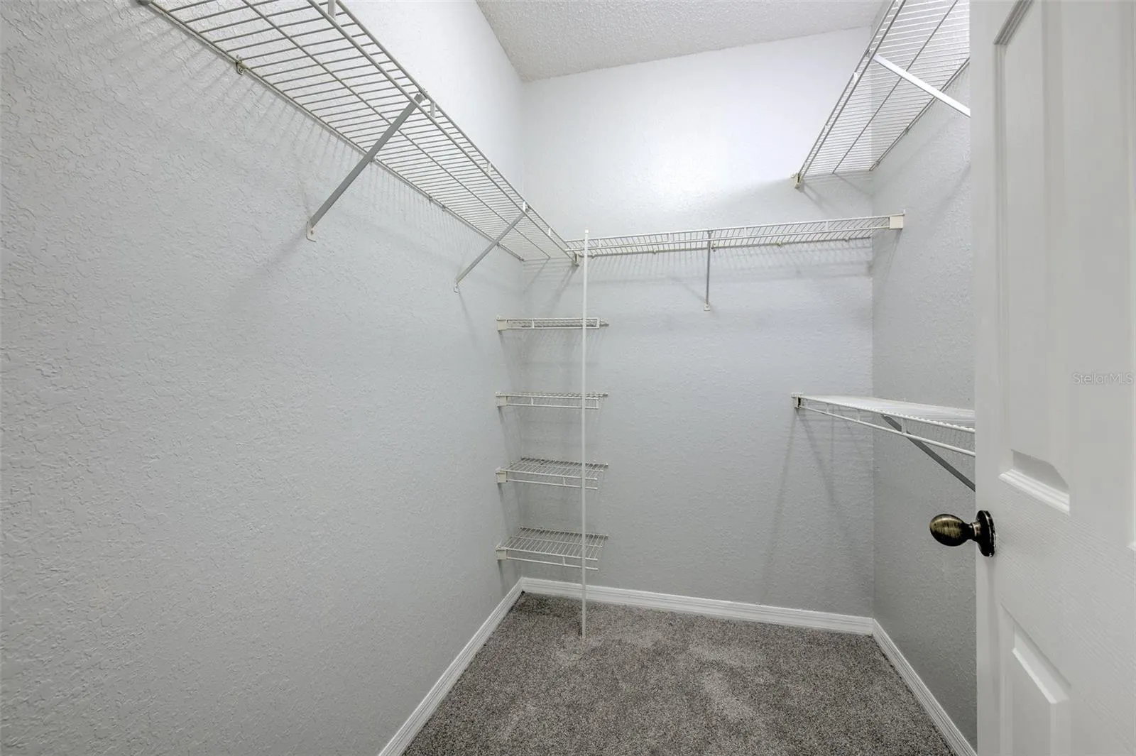 18001 RICHMOND PLACE DR #123, #123