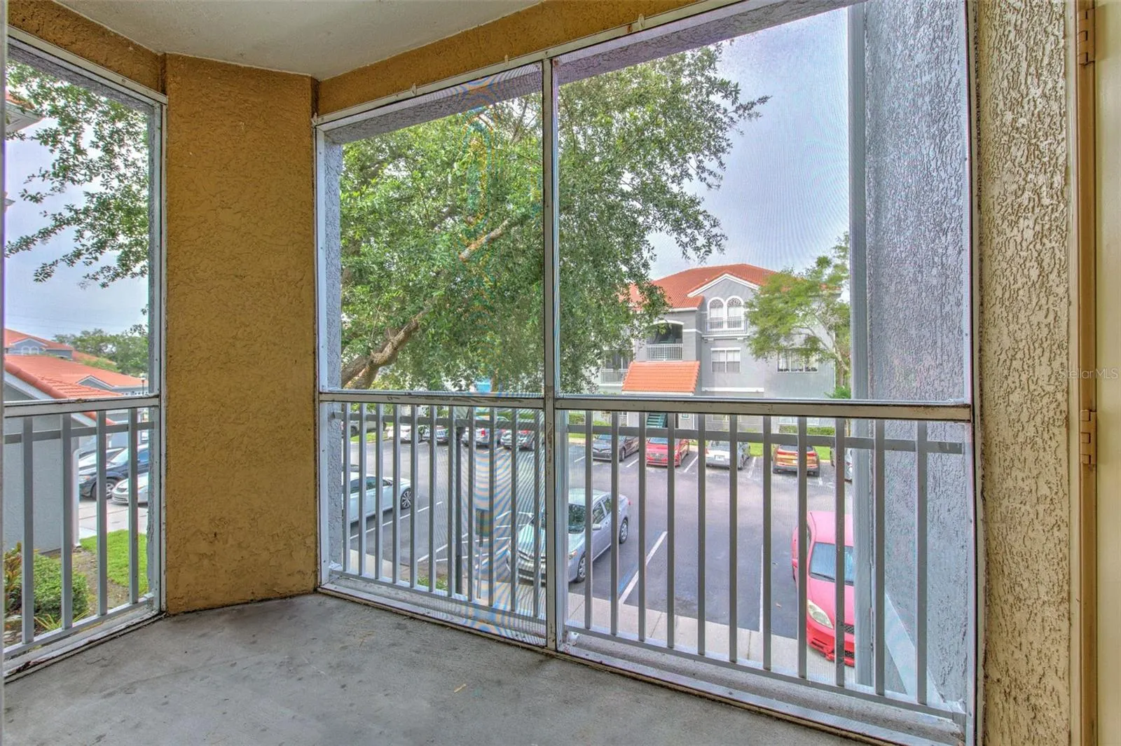 18001 RICHMOND PLACE DR #123, #123