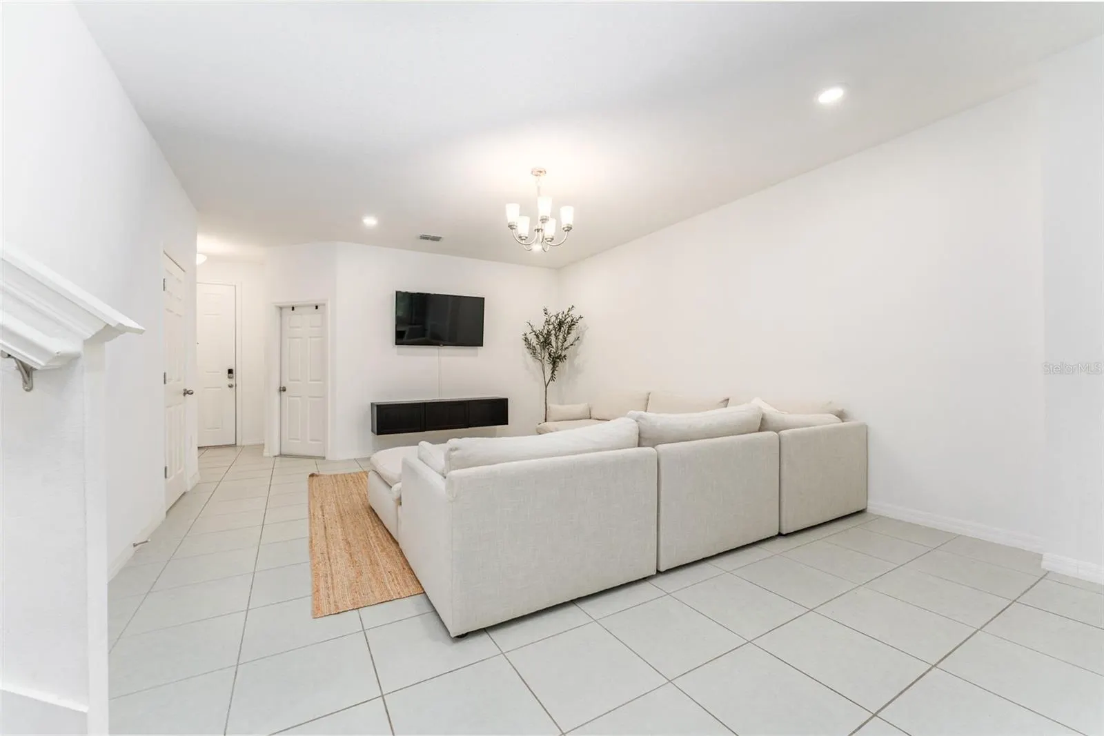 14072 KITE LN