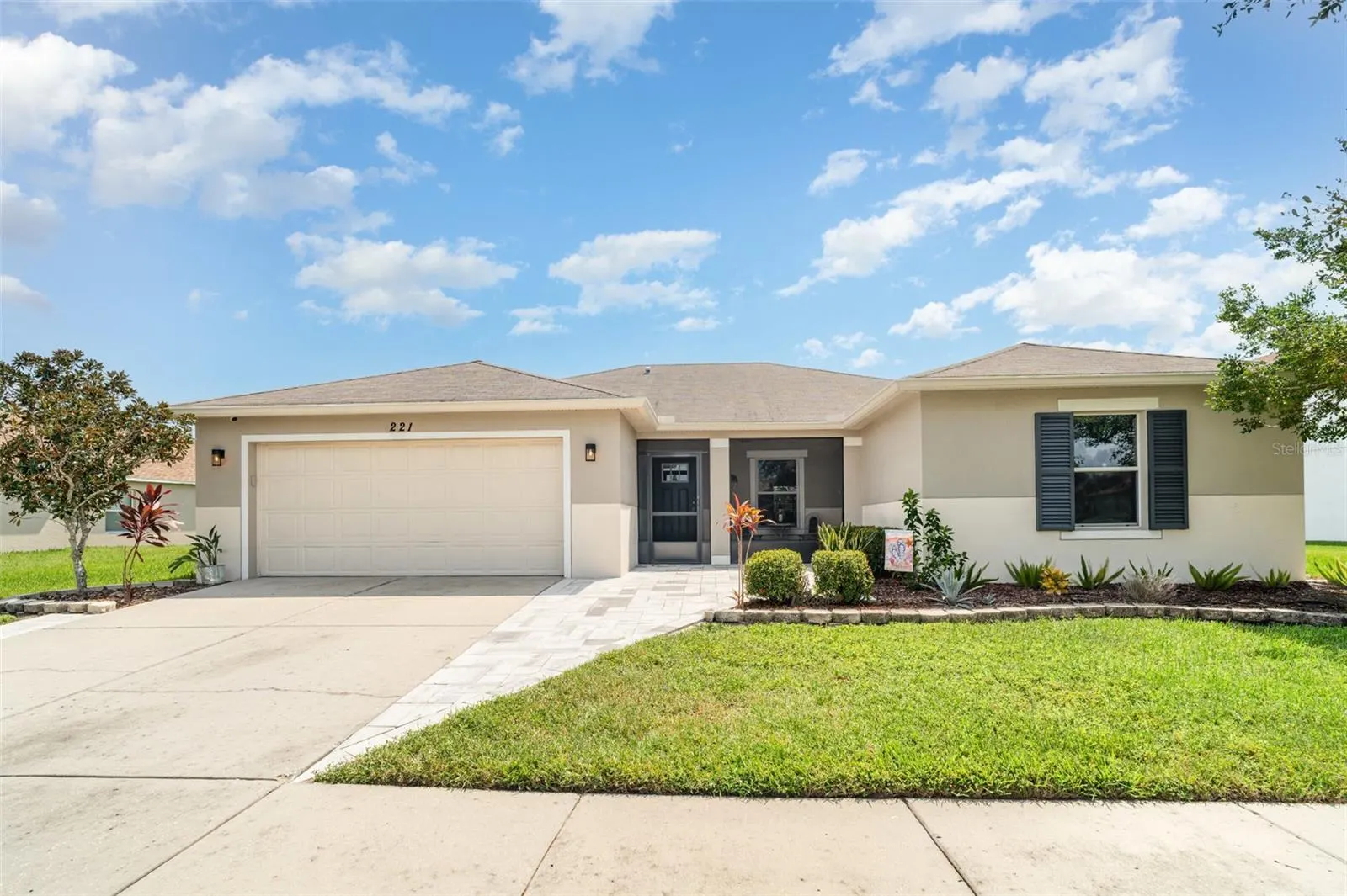 221 STAR SHELL DR