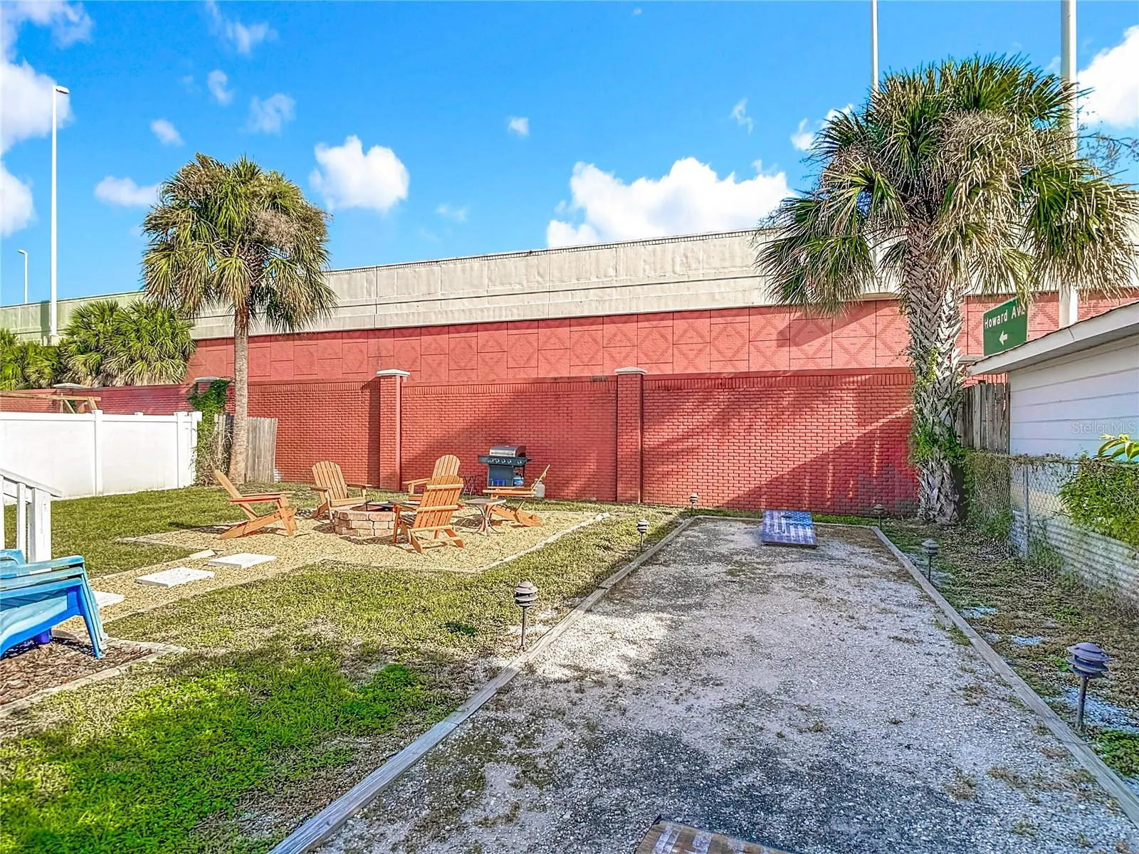 2329 W LA SALLE ST