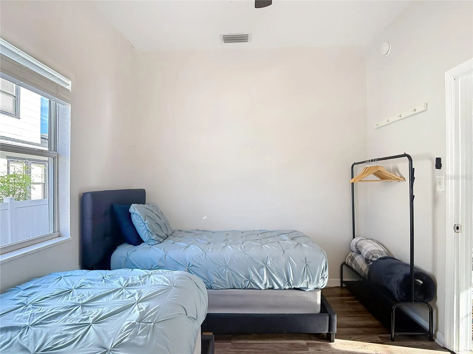 2329 W LA SALLE ST