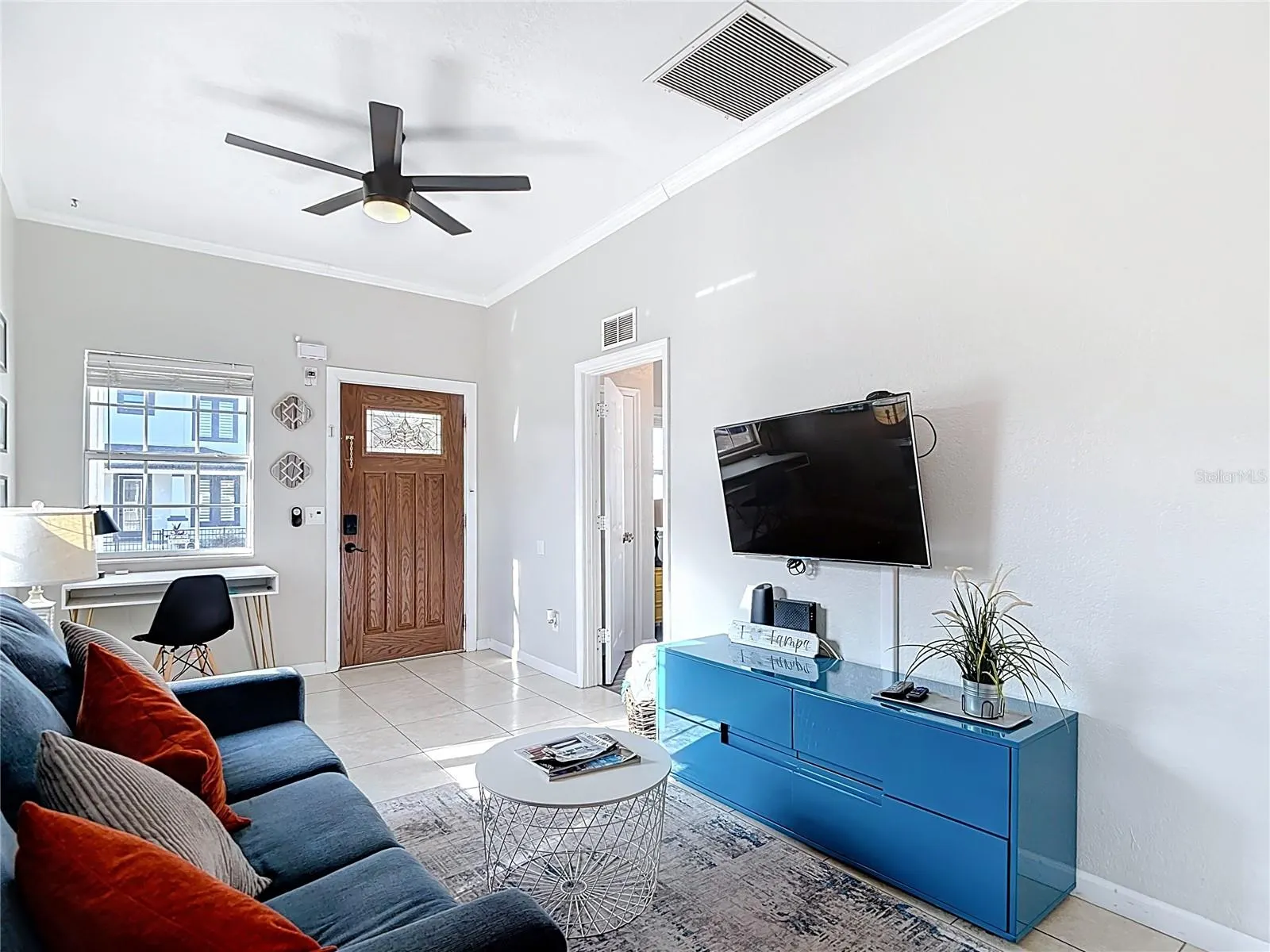 2329 W LA SALLE ST