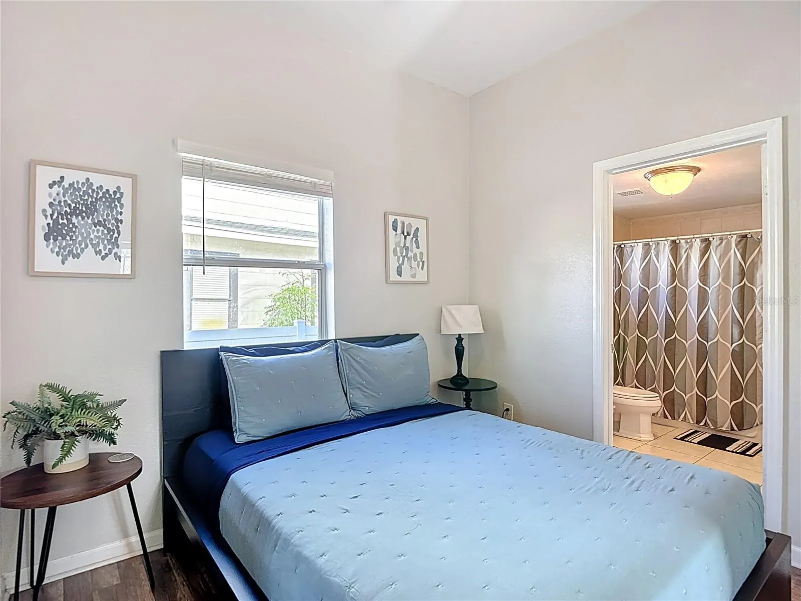 2329 W LA SALLE ST