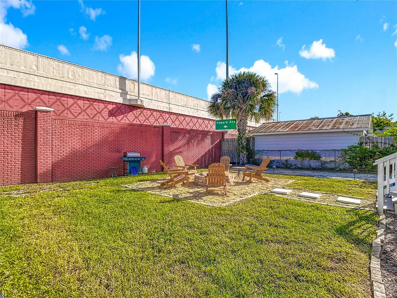 2329 W LA SALLE ST