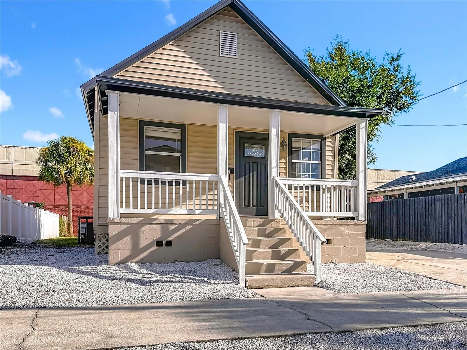 2329 W LA SALLE ST