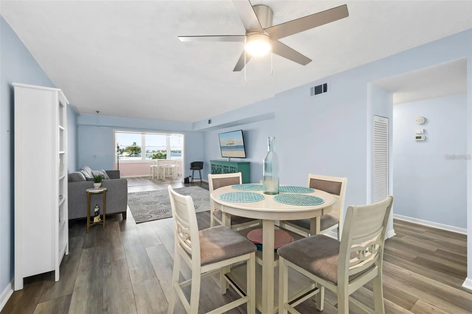 1868 SHORE DR S #207, #207