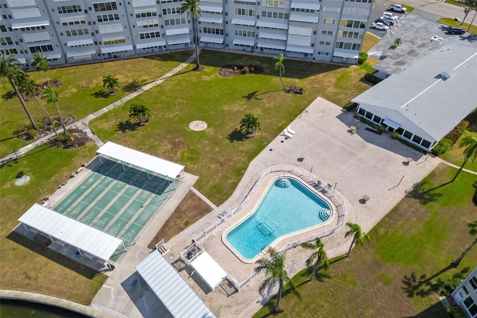 1868 SHORE DR S #207, #207