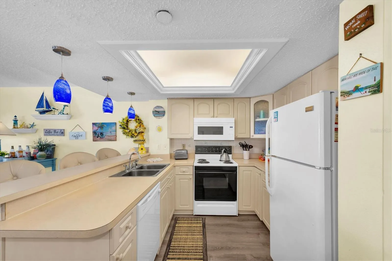 19440 GULF BLVD #209, #209
