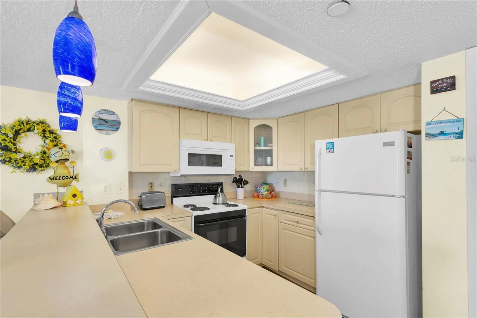 19440 GULF BLVD #209, #209