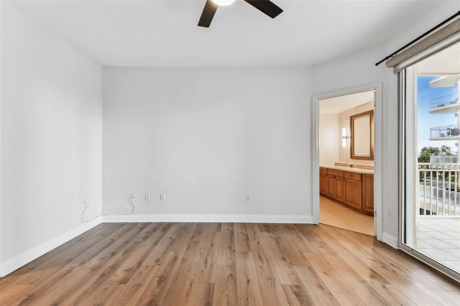 555 5TH AVE NE #424, #424