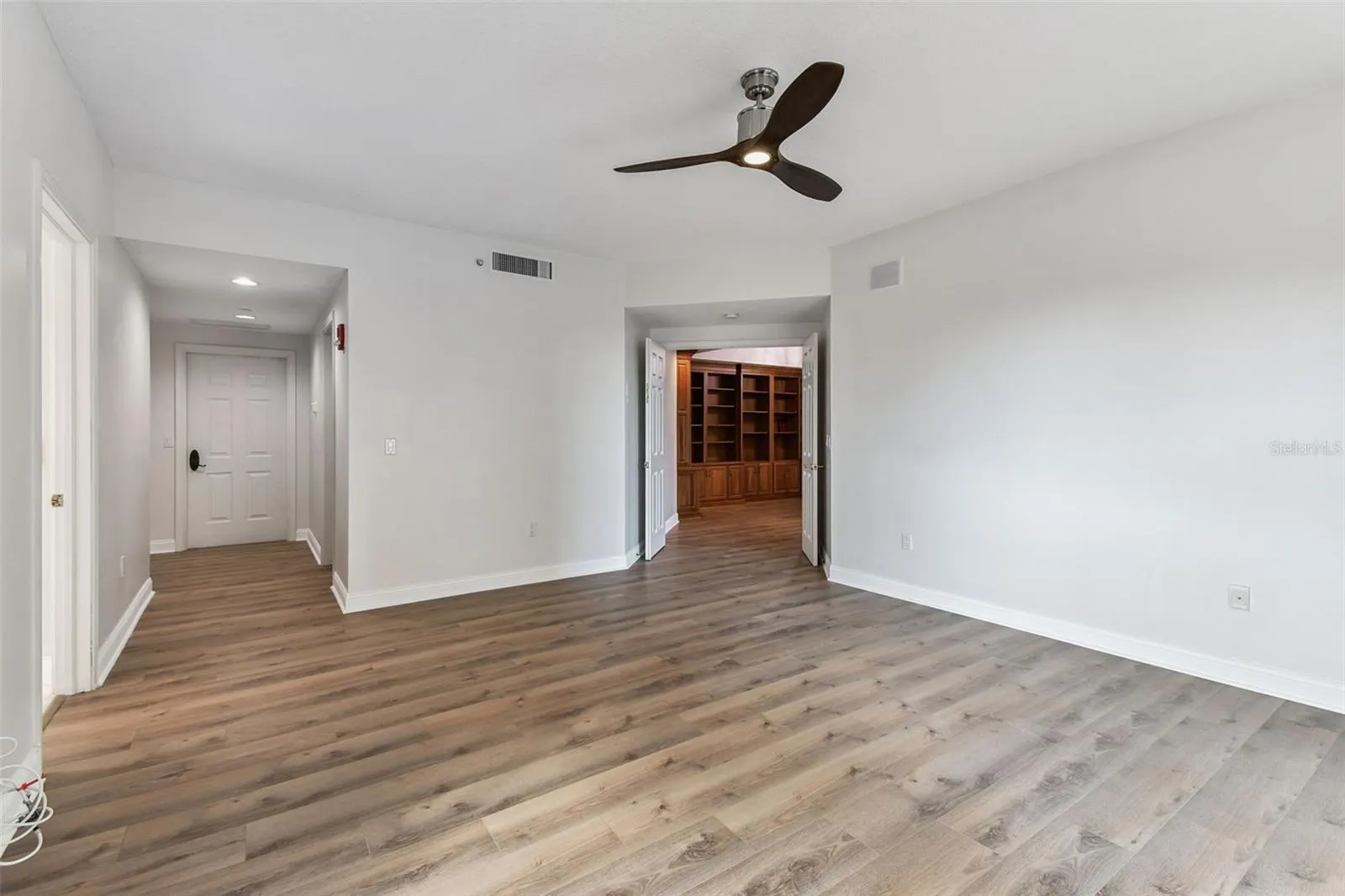 555 5TH AVE NE #424, #424