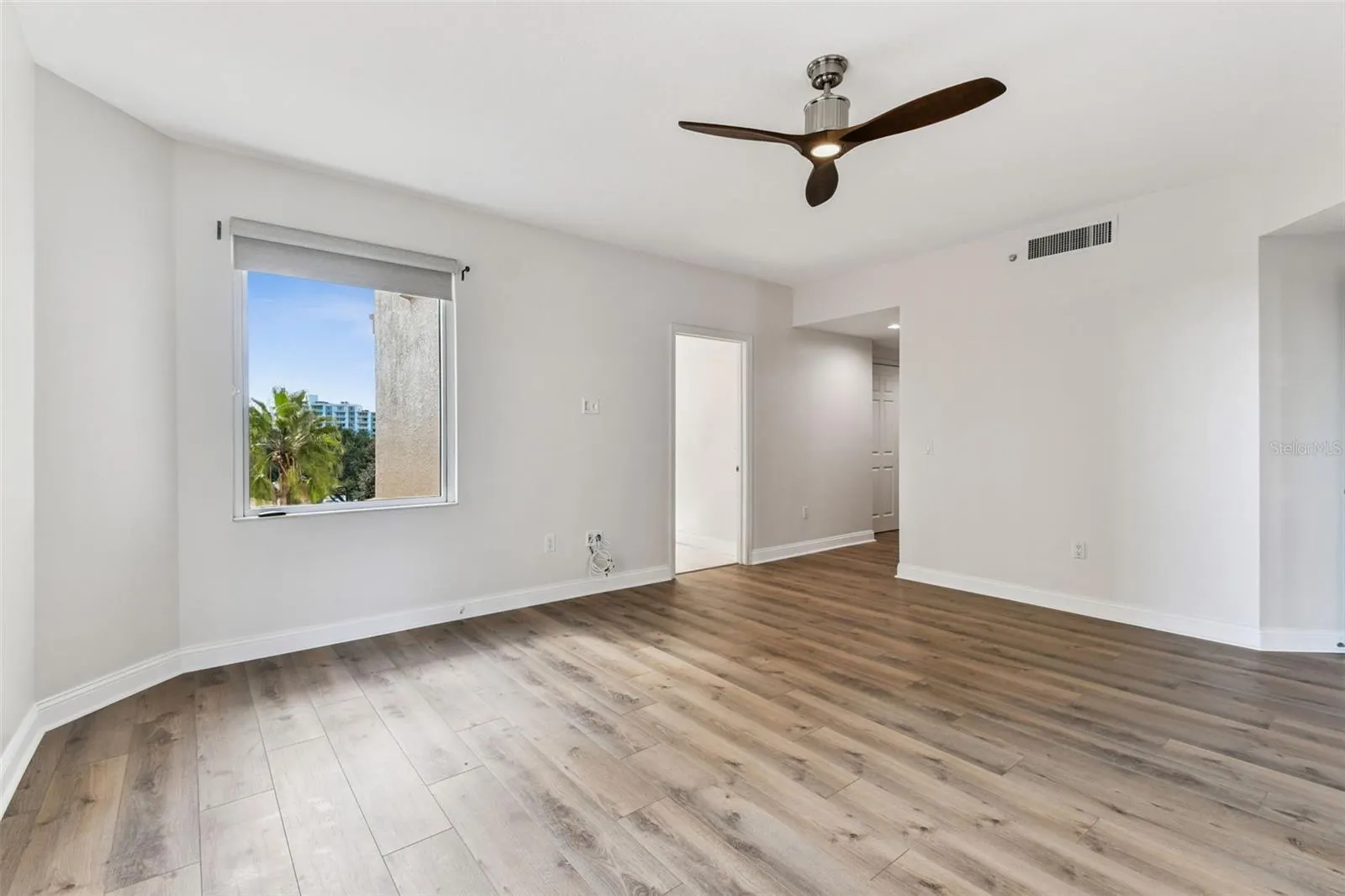 555 5TH AVE NE #424, #424