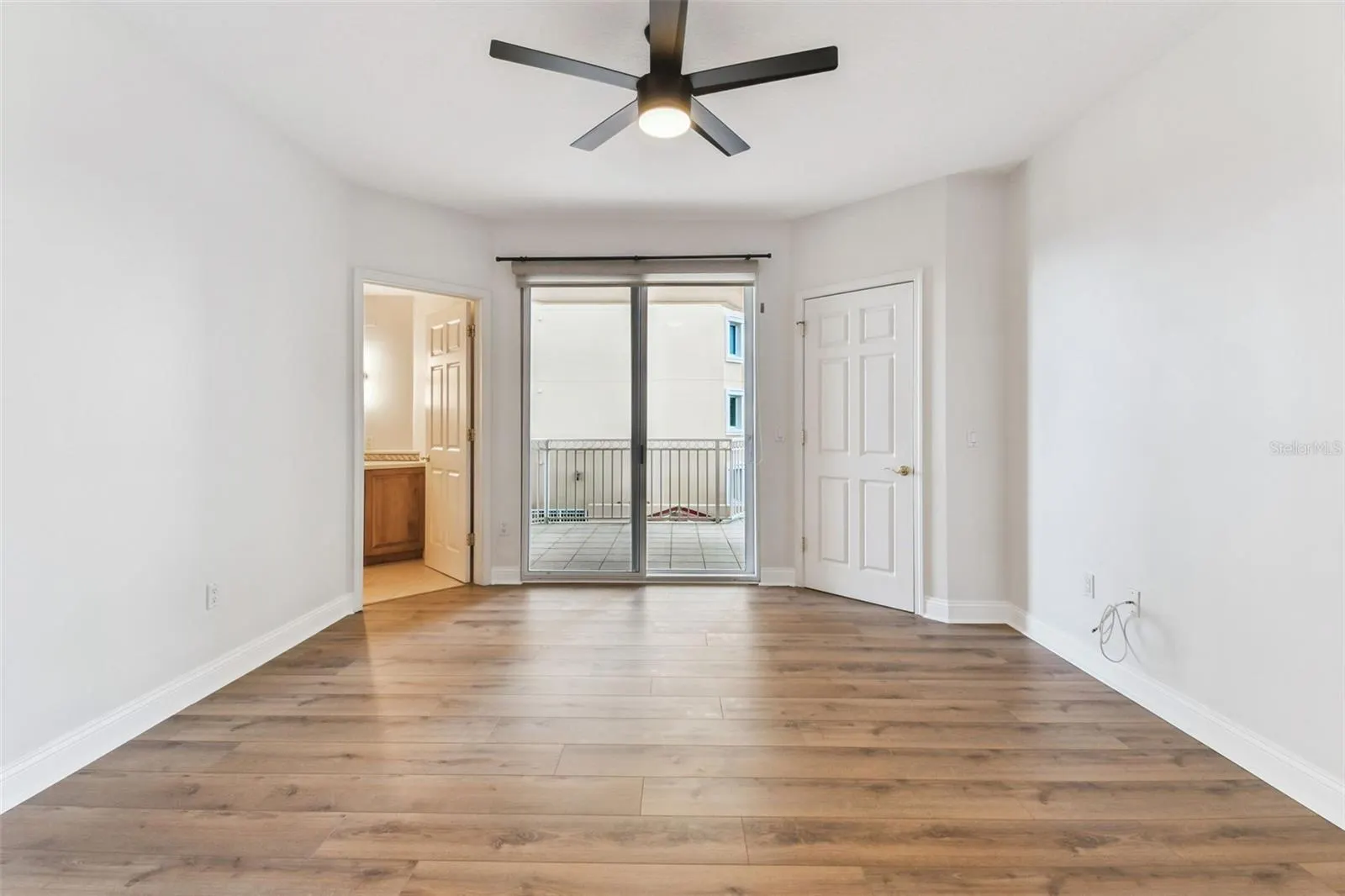 555 5TH AVE NE #424, #424