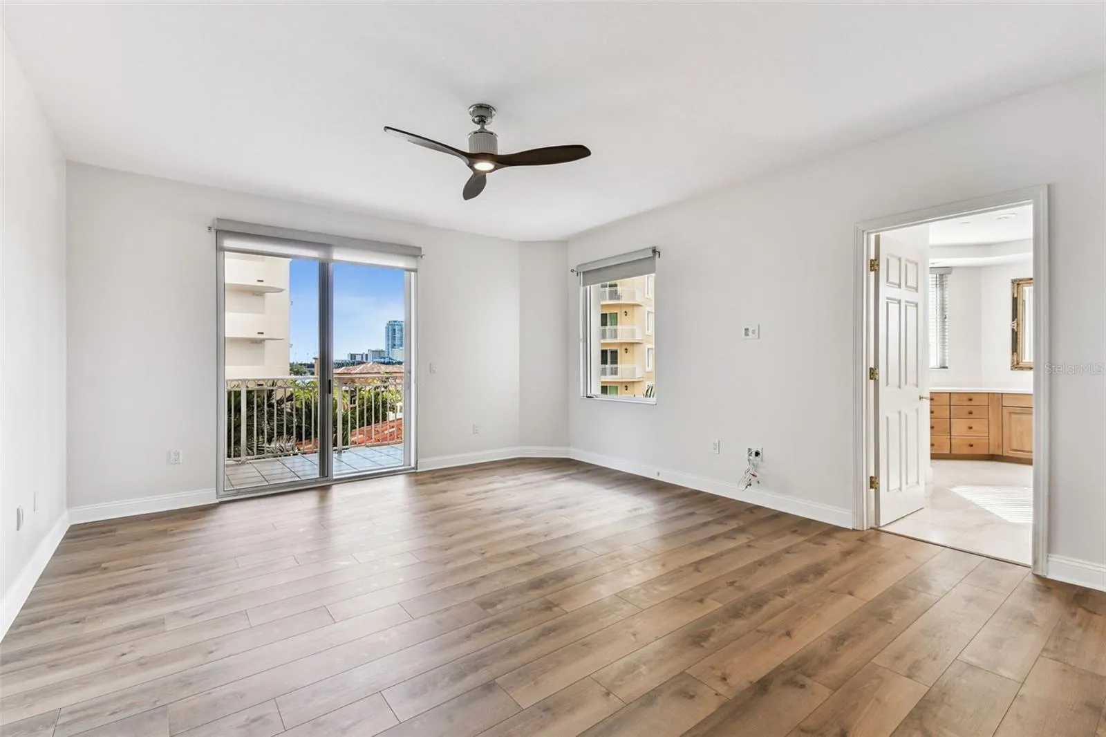 555 5TH AVE NE #424, #424