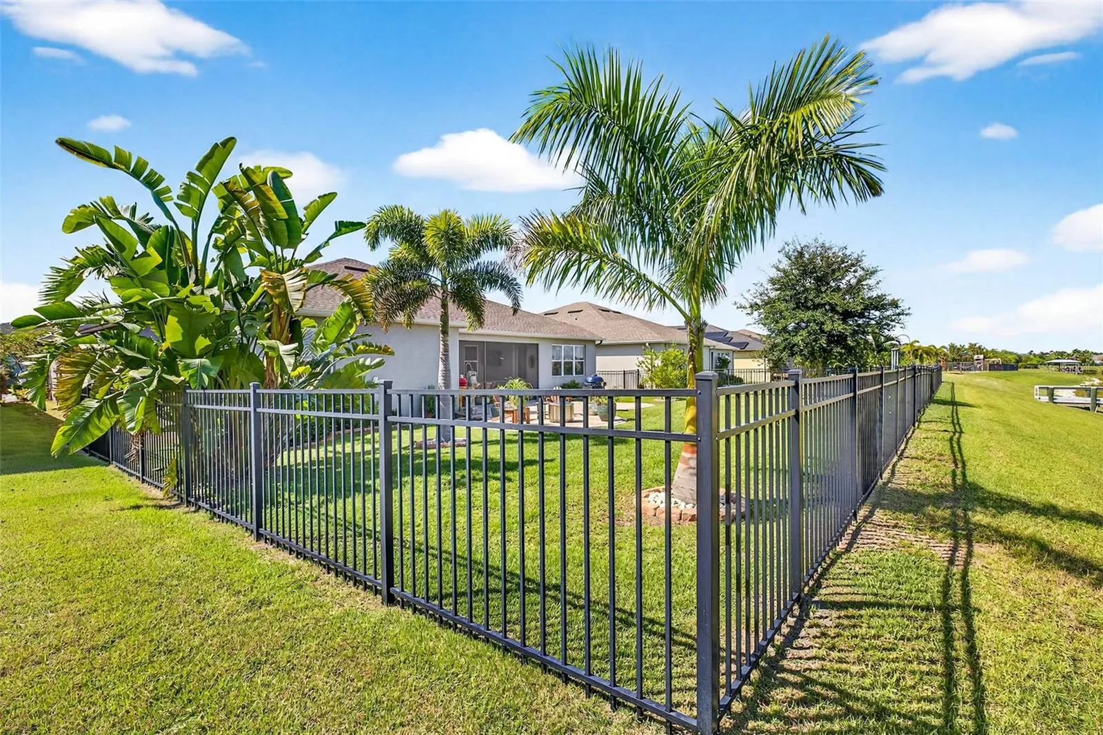 11761 LAKE LUCAYA DR