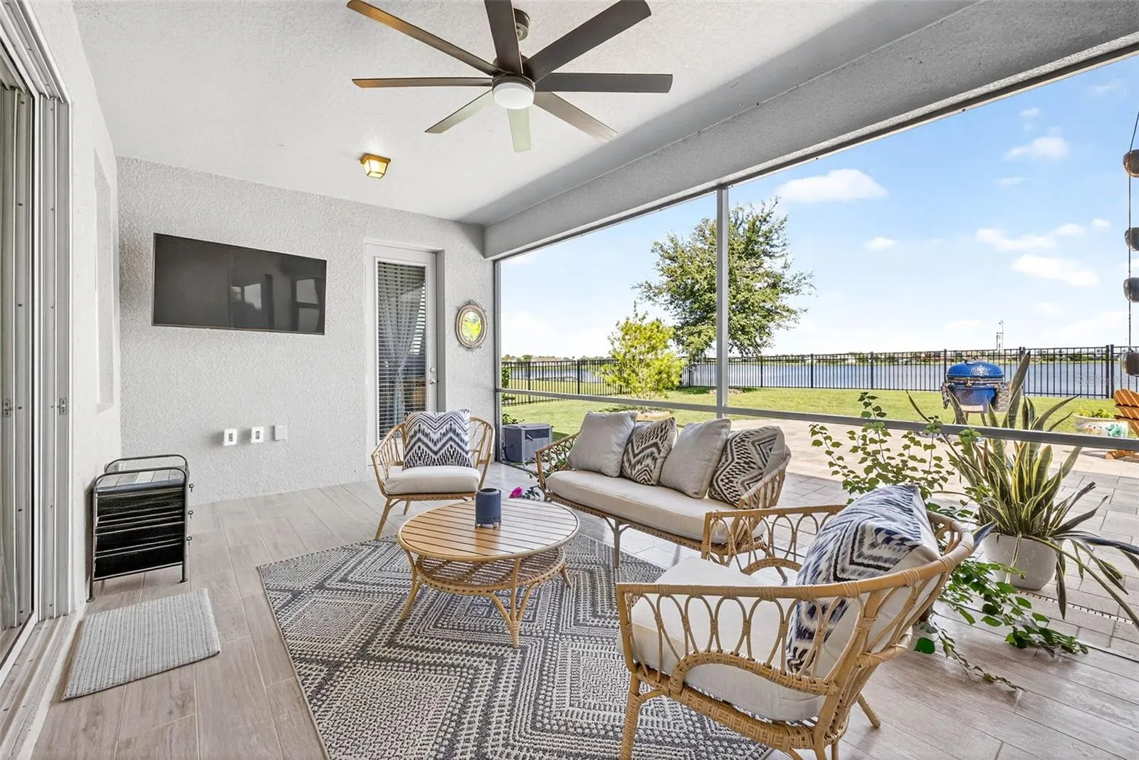 11761 LAKE LUCAYA DR