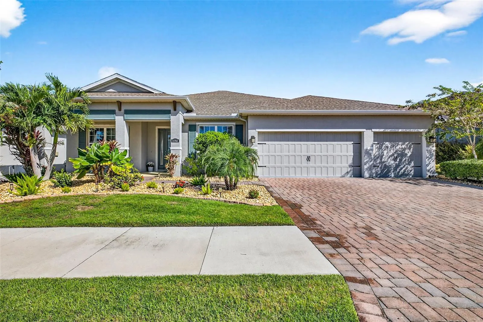 11761 LAKE LUCAYA DR
