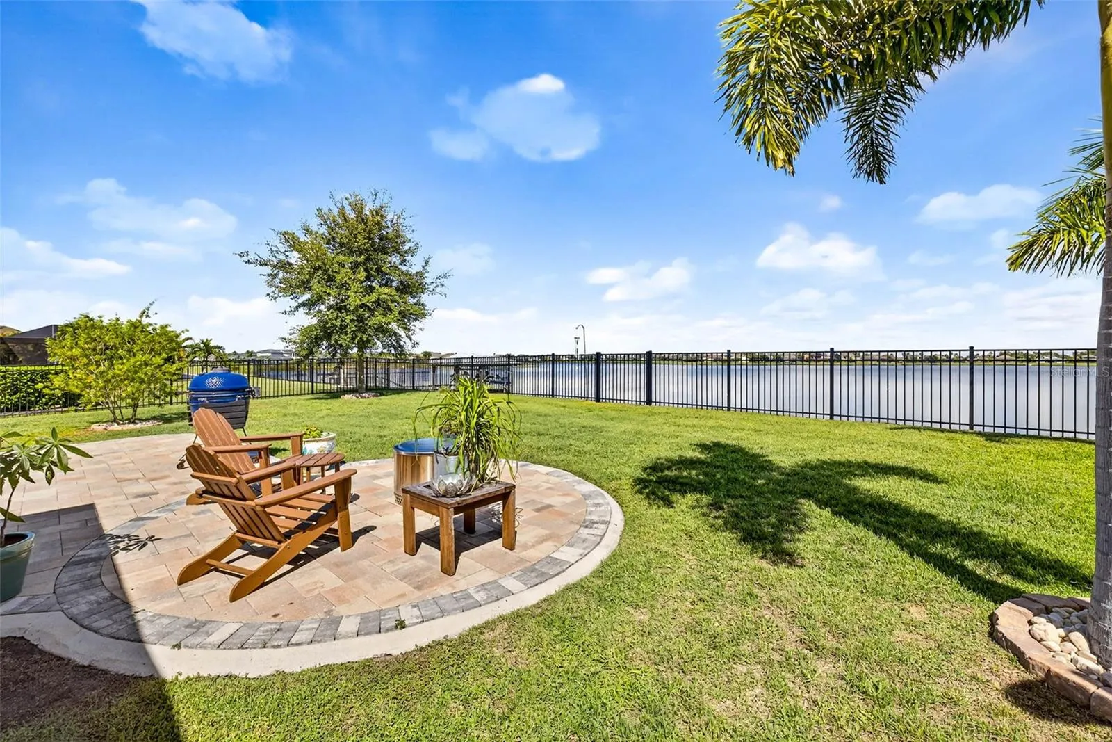 11761 LAKE LUCAYA DR