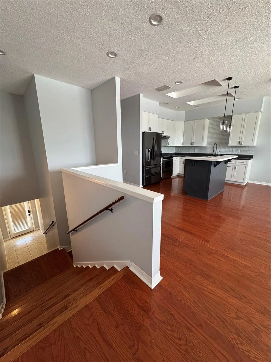 2900 W AZEELE ST #M, #M