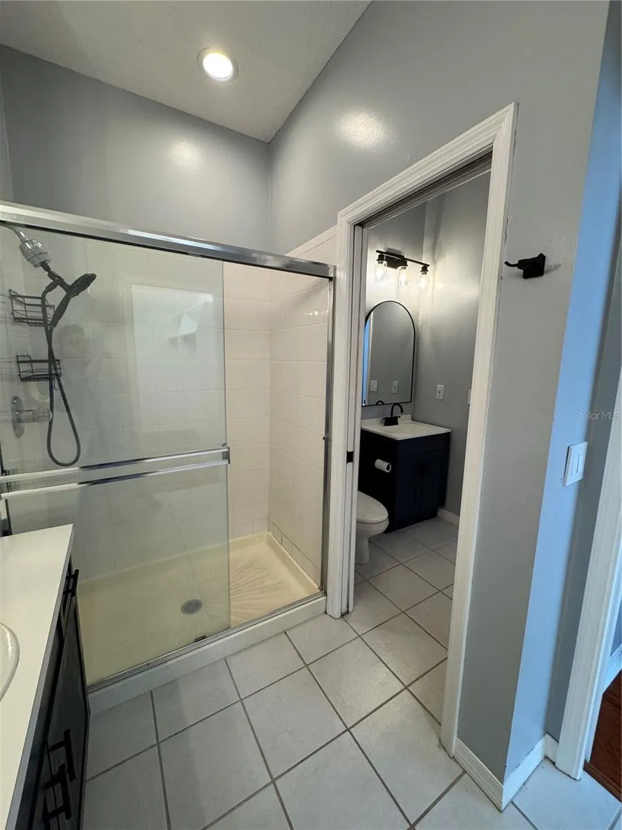 2900 W AZEELE ST #M, #M