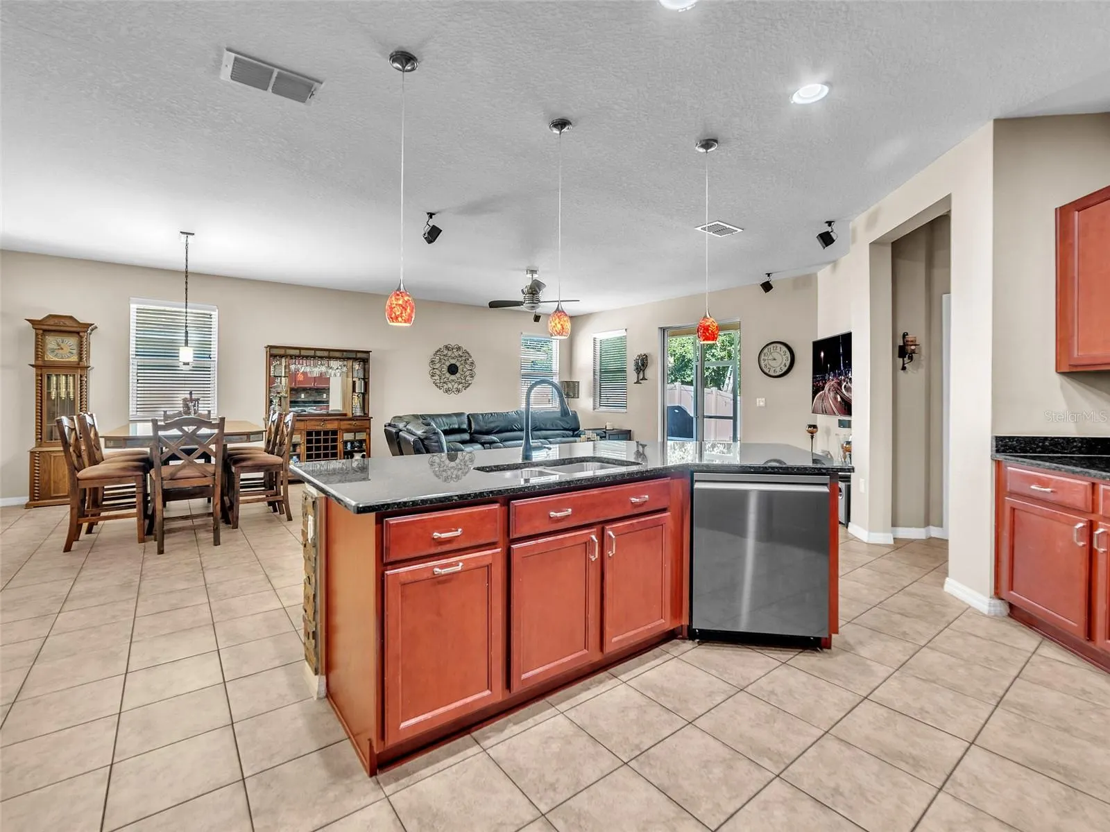7518 TANGLE BROOK BLVD