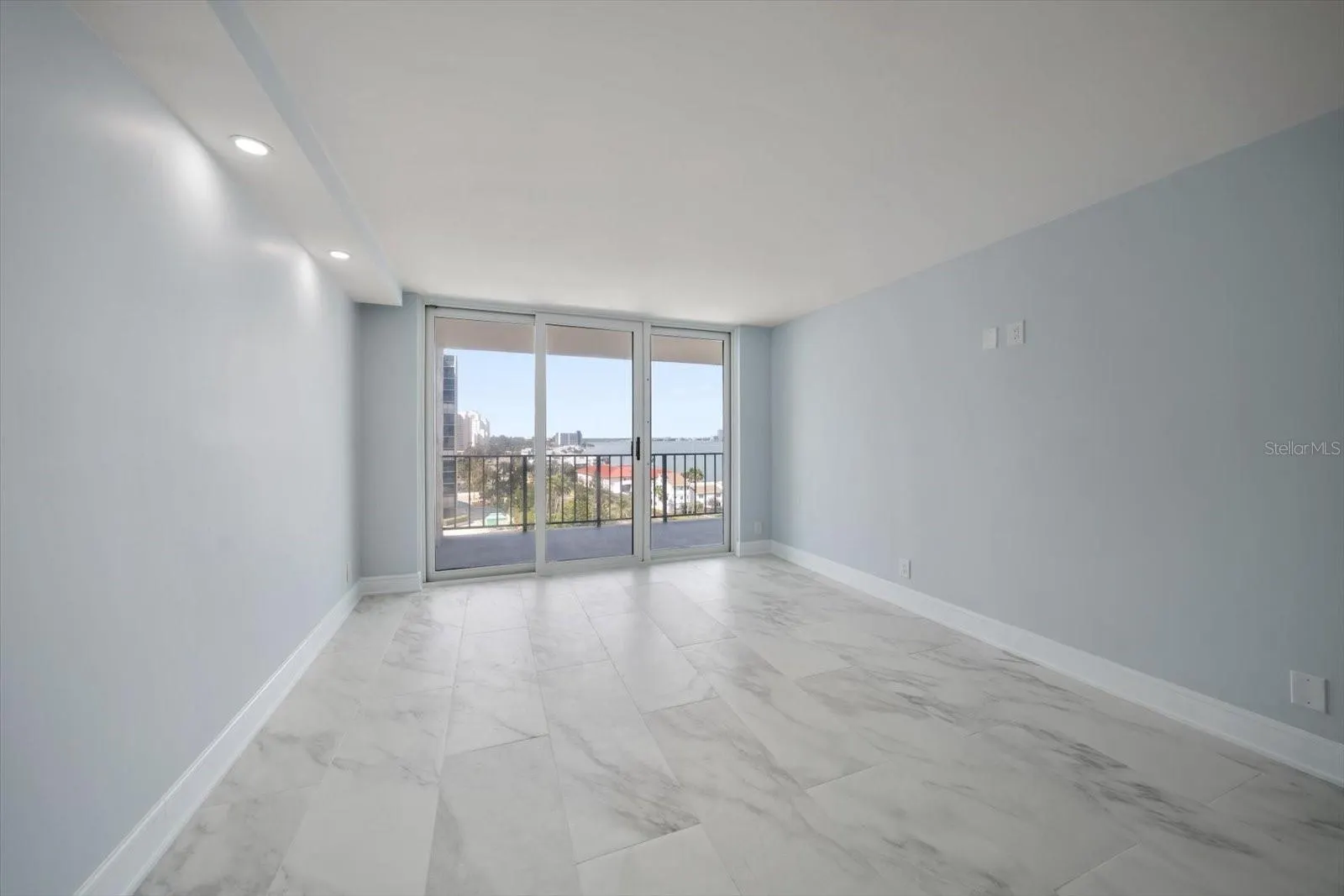 1400 GULF BLVD #804, #804