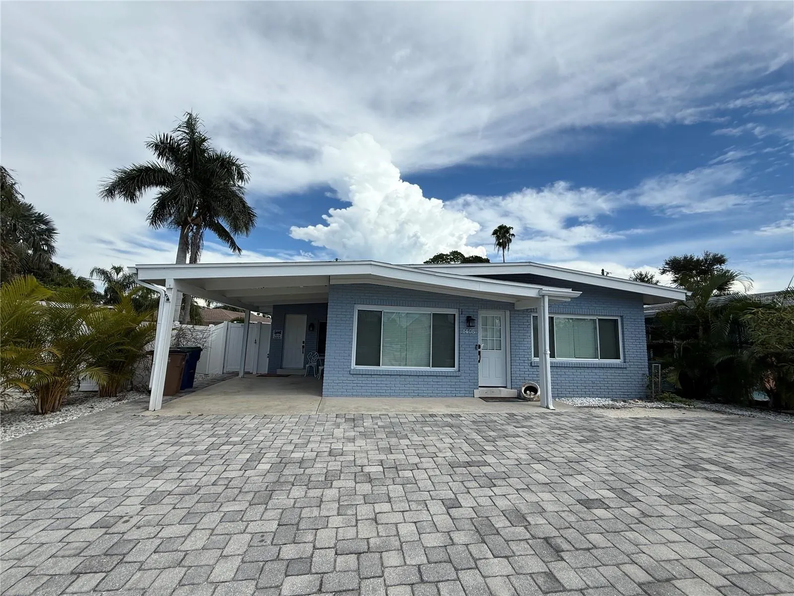 1405 BAY PINE BLVD