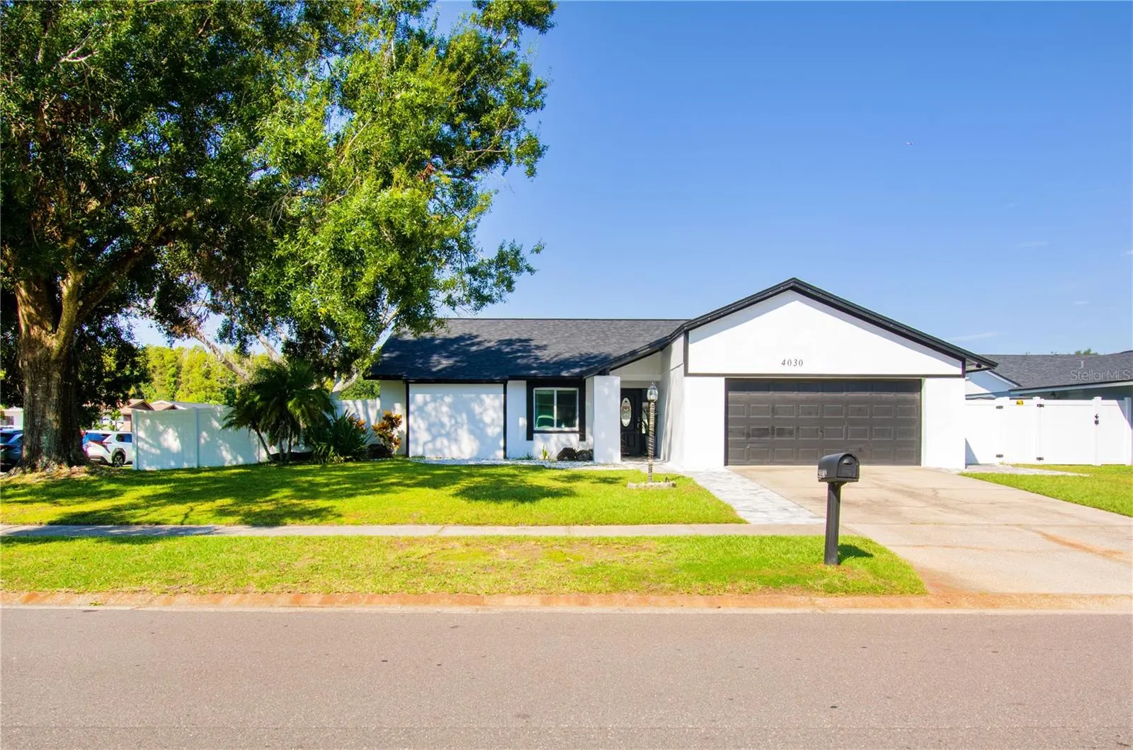 4030 WINDTREE DR
