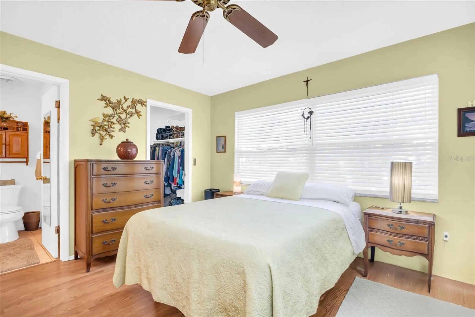 2289 N CITRUS WAY