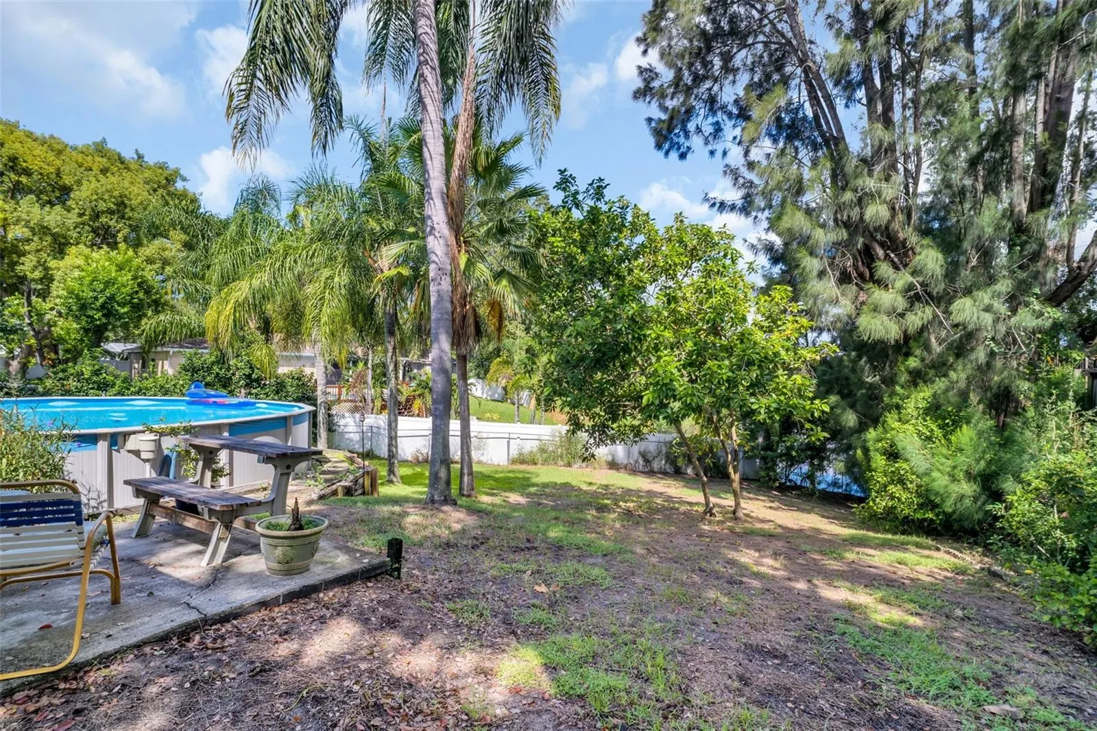 2289 N CITRUS WAY