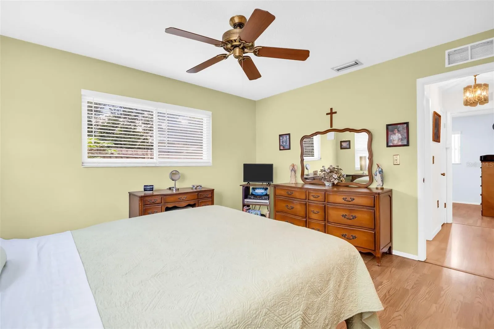 2289 N CITRUS WAY