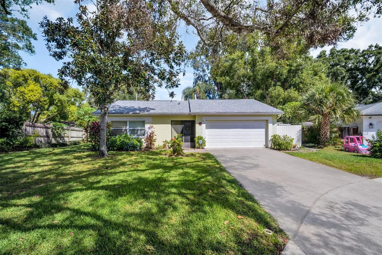 2289 N CITRUS WAY