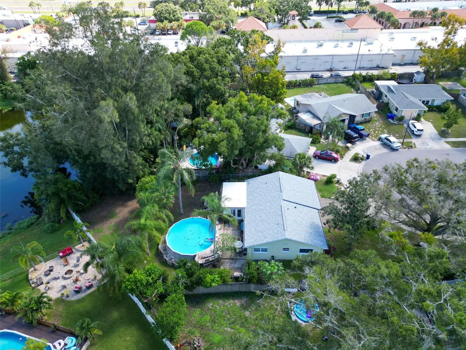 2289 N CITRUS WAY