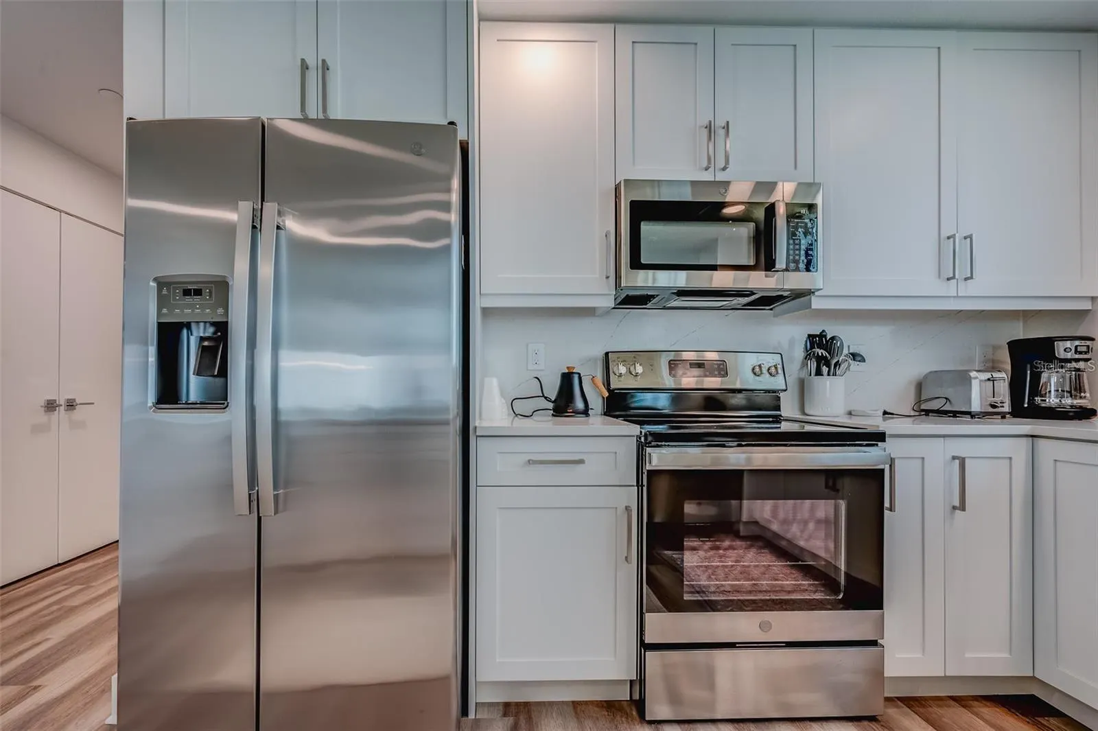 415 ISLAND WAY #509, #509