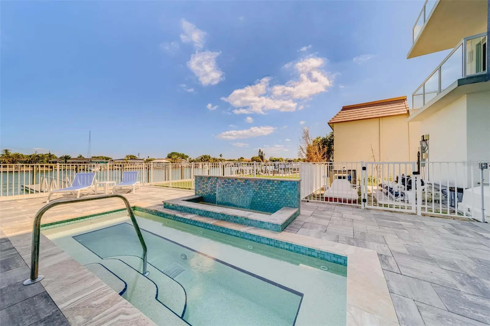 415 ISLAND WAY #509, #509