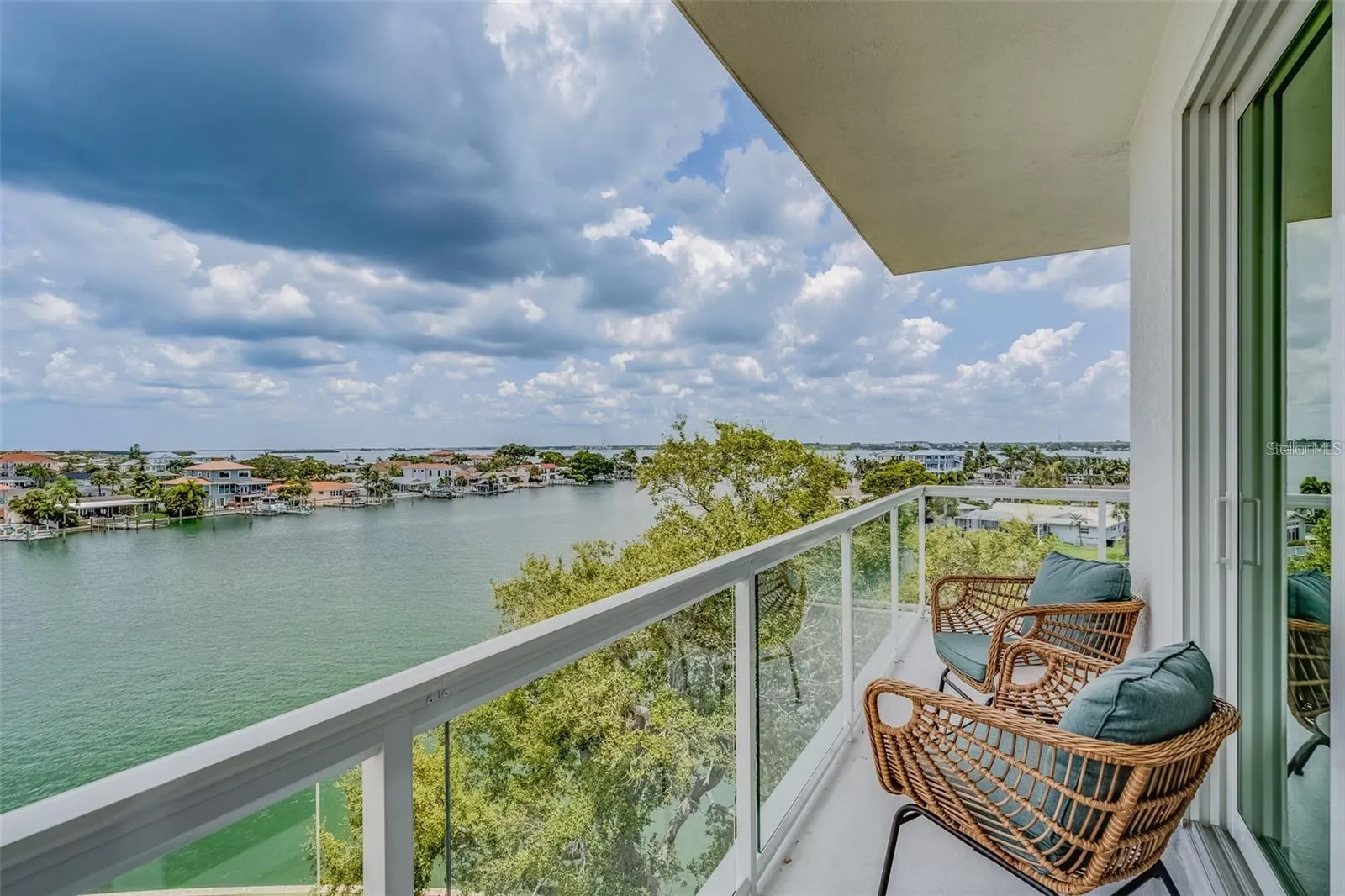 415 ISLAND WAY #509, #509