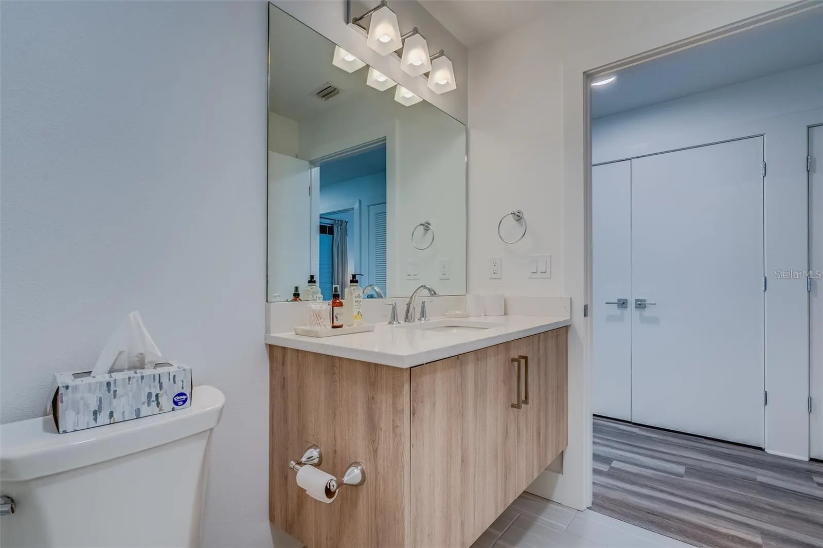 415 ISLAND WAY #509, #509