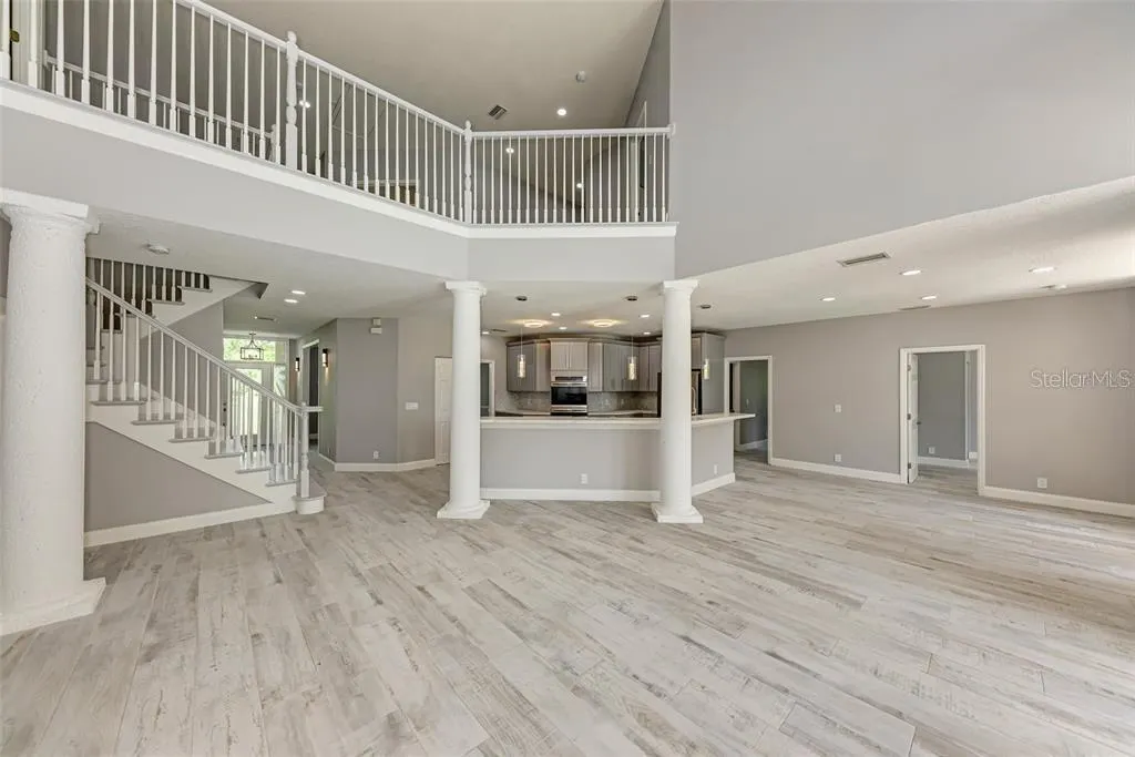 1648 BAYSHORE DR