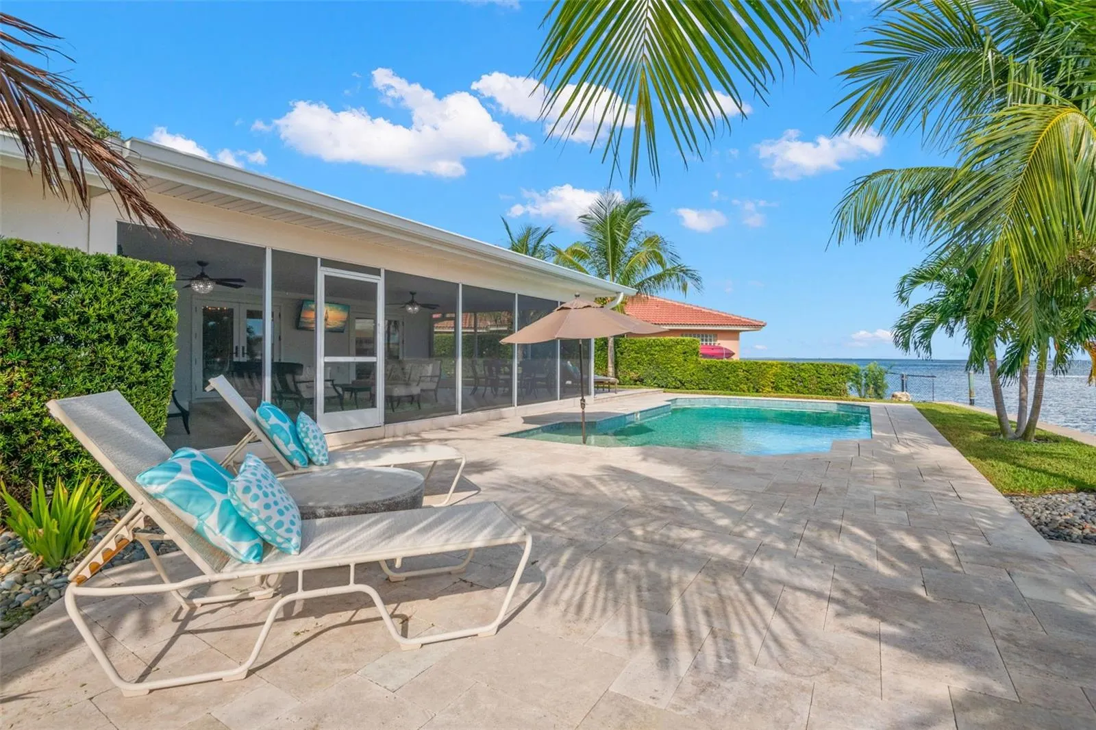 2280 MERMAID POINT NE