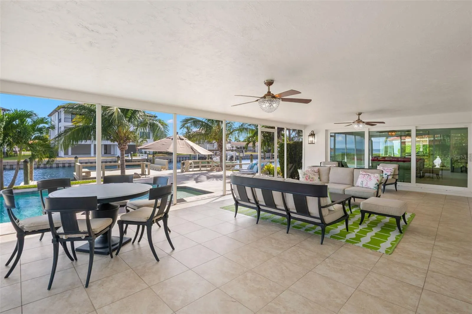 2280 MERMAID POINT NE