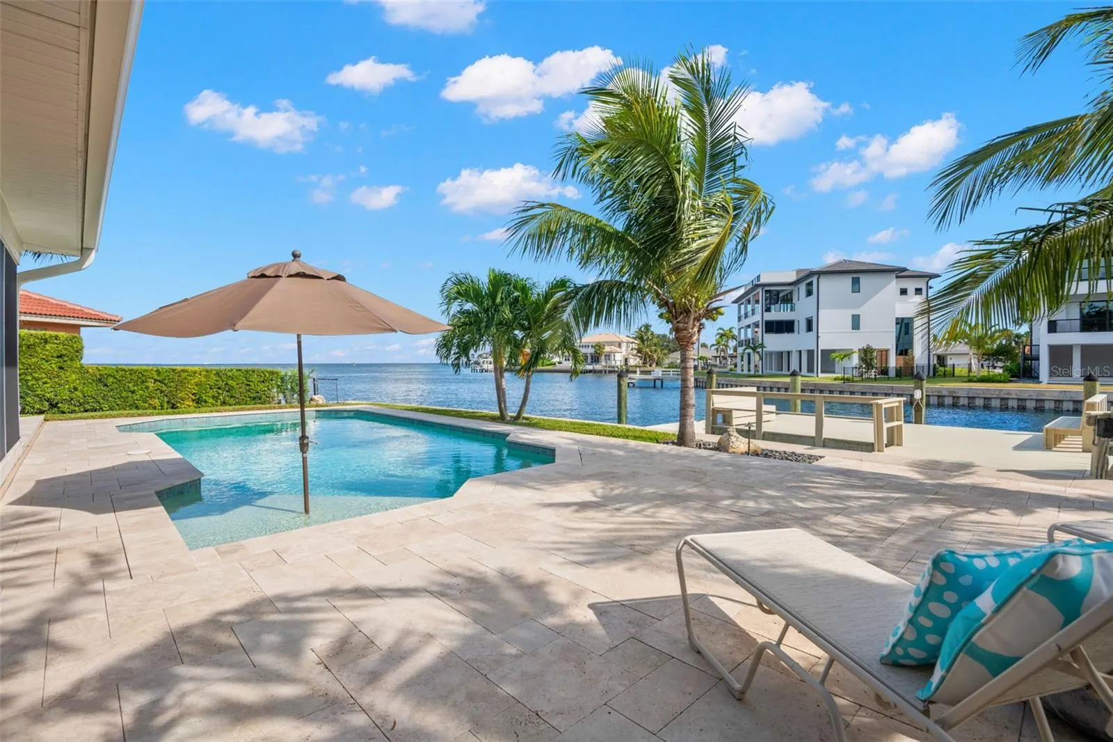 2280 MERMAID POINT NE