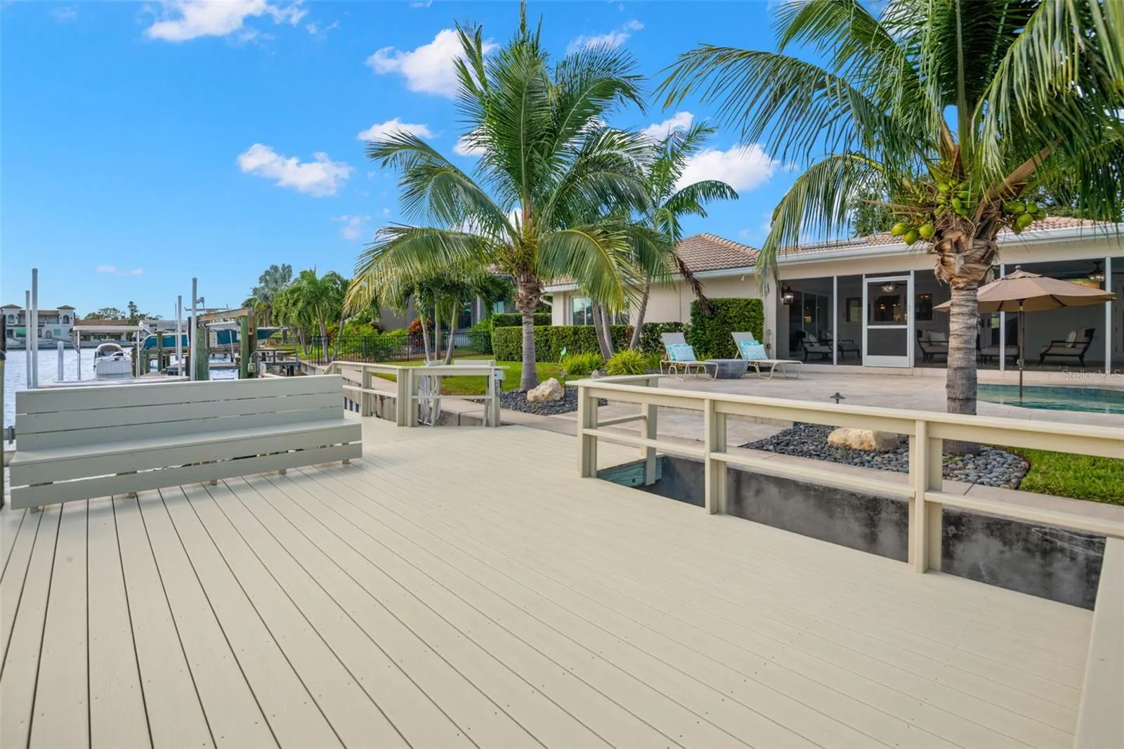2280 MERMAID POINT NE