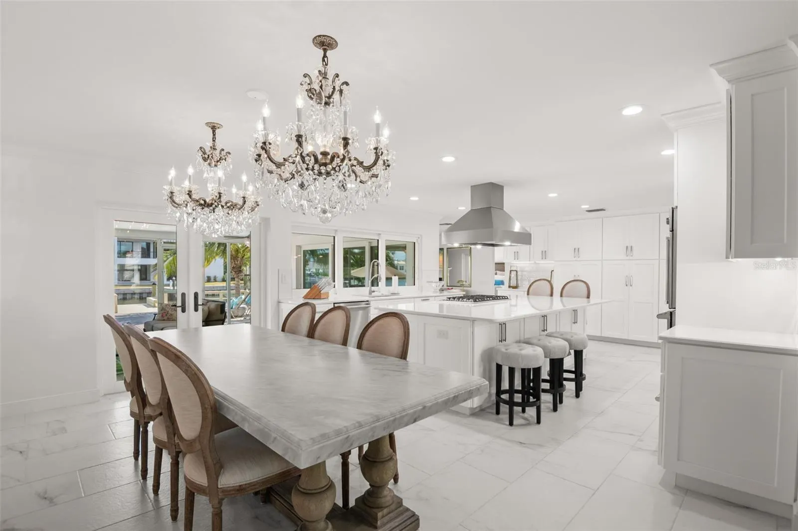 2280 MERMAID POINT NE