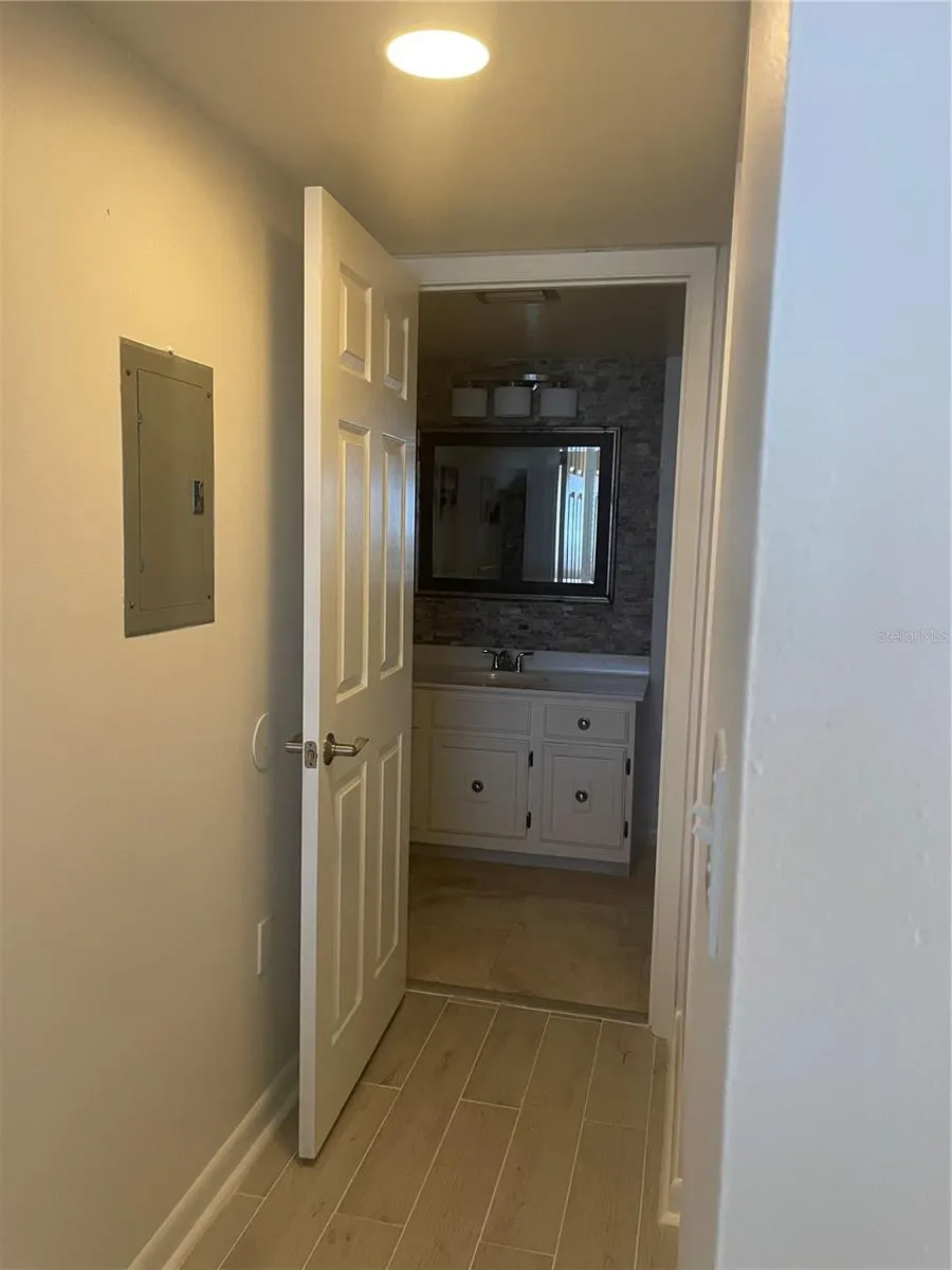 106 1ST ST E #306, #306